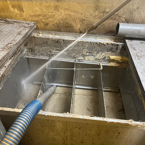 餐廳截油槽清理